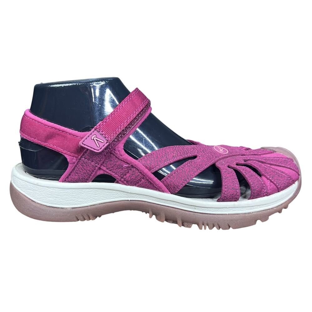 Keen Women’s Whisper Magenta Closed-Toe Water Trail Sandals Size 9.5
